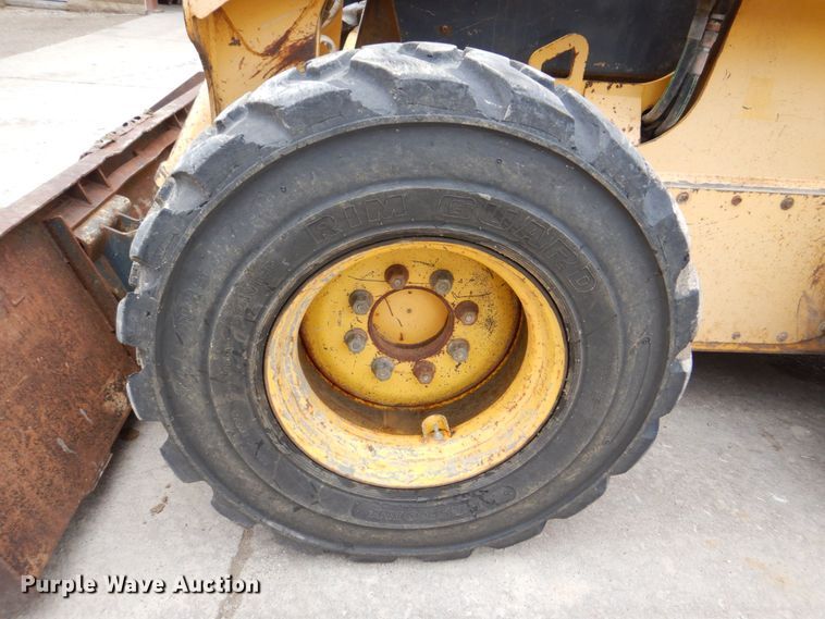 image for item DS8100 Gehl 7810 Turbo  skid steer loader