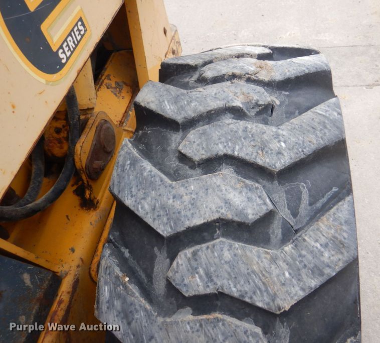 image for item DS8100 Gehl 7810 Turbo  skid steer loader