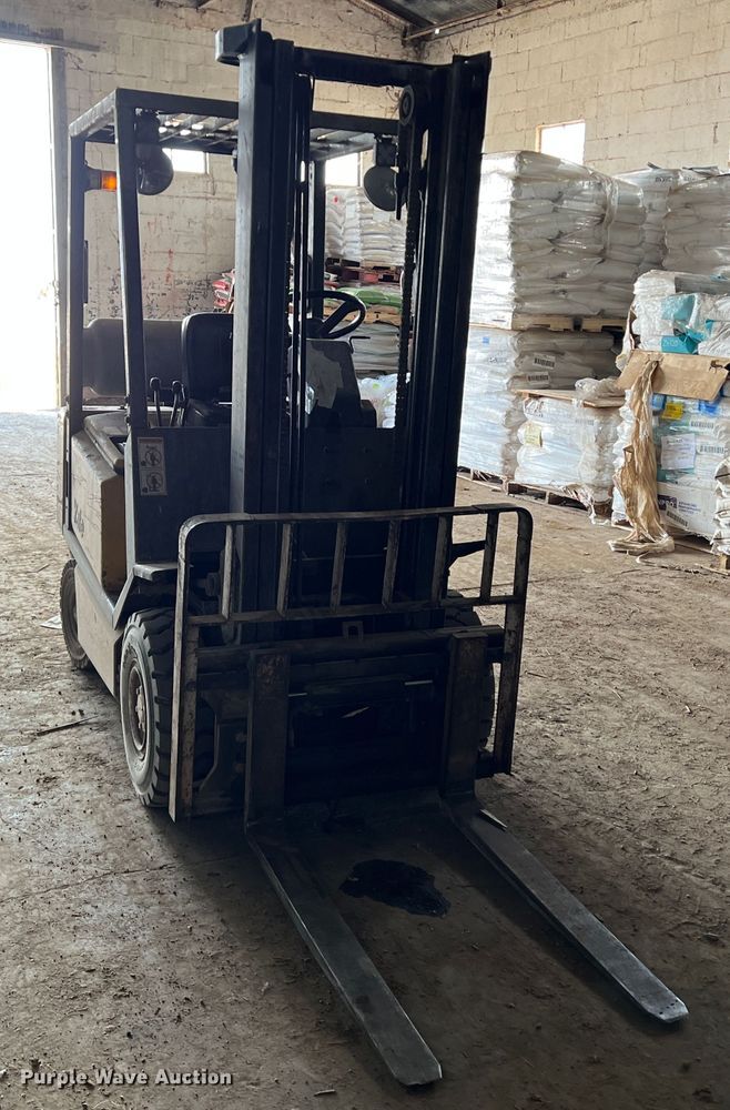 image for item DS8367 Yale GP040AFNUAV084 forklift