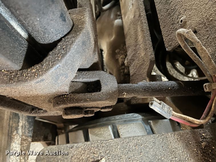 image for item DS8367 Yale GP040AFNUAV084 forklift