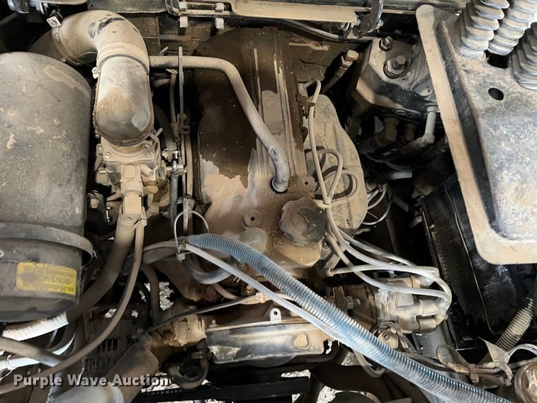 image for item DS8367 Yale GP040AFNUAV084 forklift