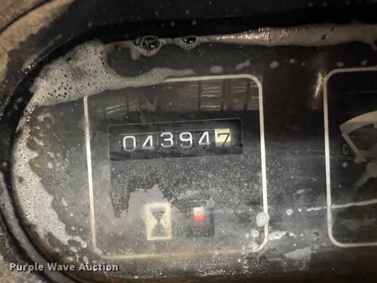 image for item DS8367 Yale GP040AFNUAV084 forklift