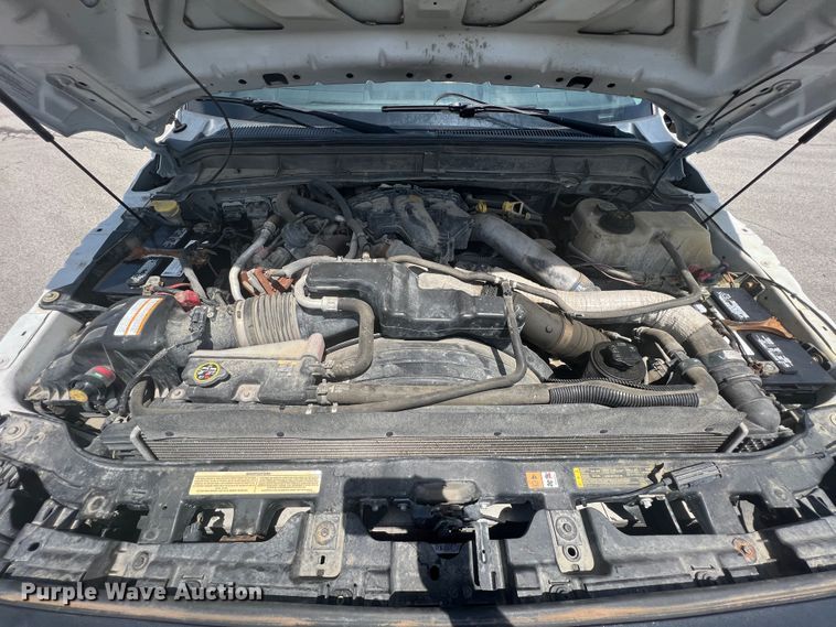 image for item HL9160 2013 Ford F550 Super Duty  bucket truck