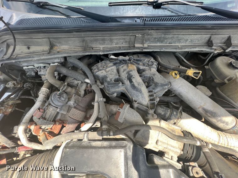 image for item HL9160 2013 Ford F550 Super Duty  bucket truck