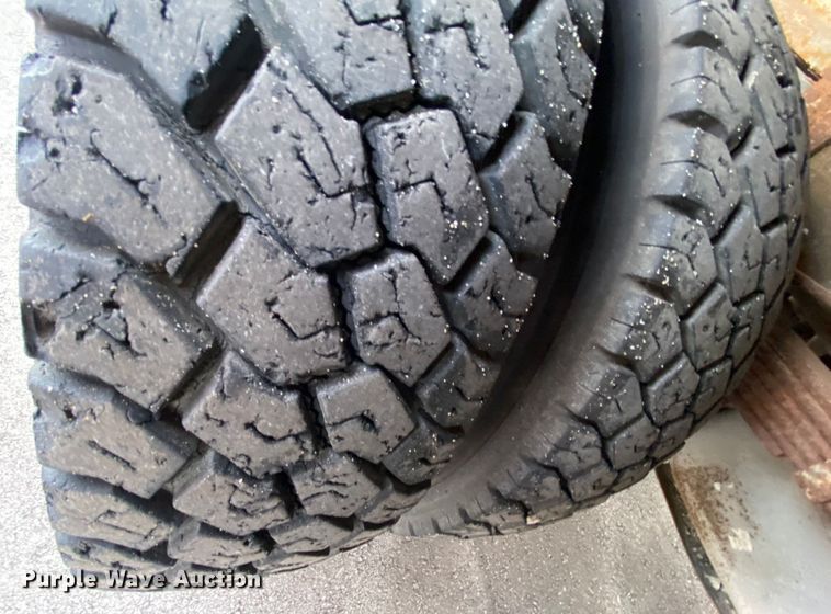 image for item HL9160 2013 Ford F550 Super Duty  bucket truck