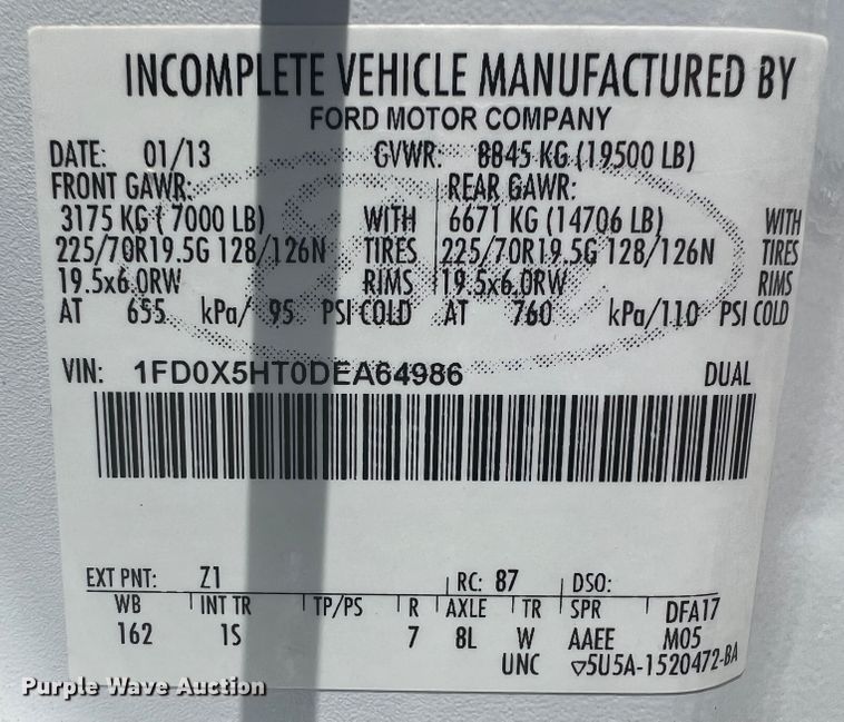 image for item HL9160 2013 Ford F550 Super Duty  bucket truck