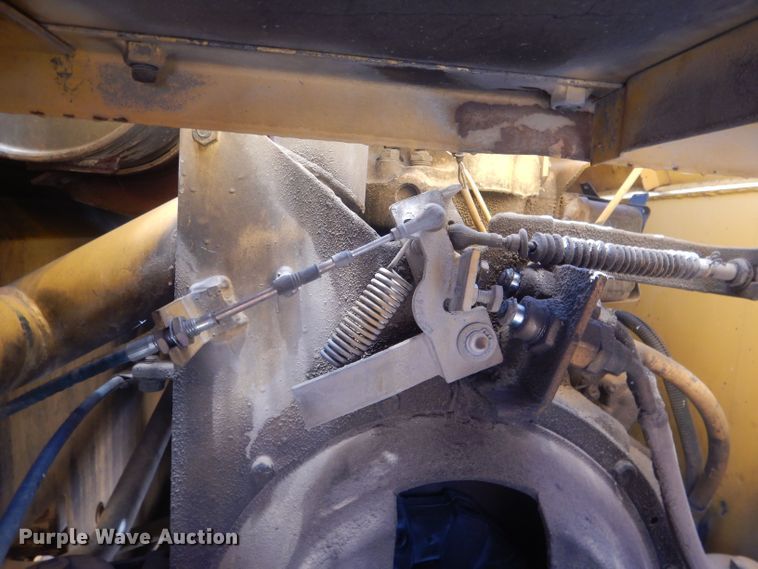 image for item HU9414 1996 John Deere 590D  excavator