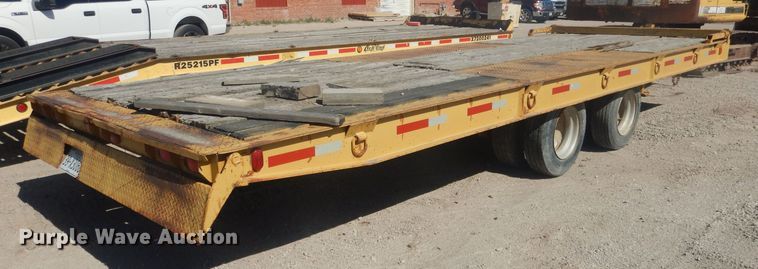 image for item HU9415 1993 Trail Eze D15T25  tilt deck equipment trailer