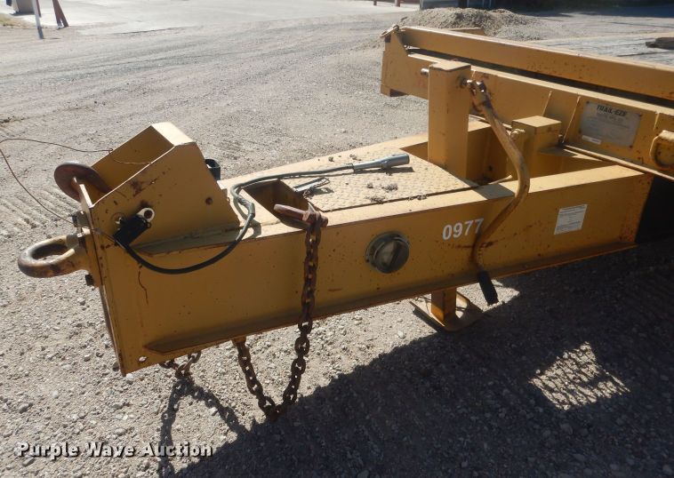 image for item HU9415 1993 Trail Eze D15T25  tilt deck equipment trailer