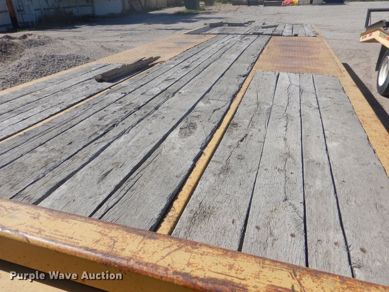 image for item HU9415 1993 Trail Eze D15T25  tilt deck equipment trailer