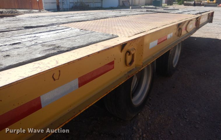 image for item HU9415 1993 Trail Eze D15T25  tilt deck equipment trailer