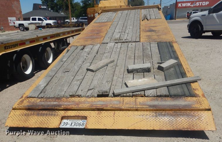 image for item HU9415 1993 Trail Eze D15T25  tilt deck equipment trailer