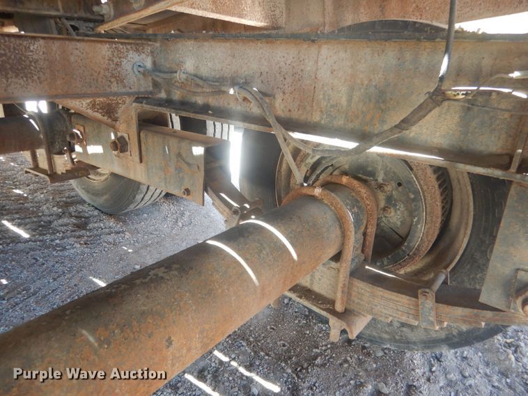 image for item HU9415 1993 Trail Eze D15T25  tilt deck equipment trailer