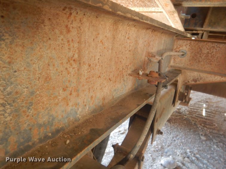 image for item HU9415 1993 Trail Eze D15T25  tilt deck equipment trailer