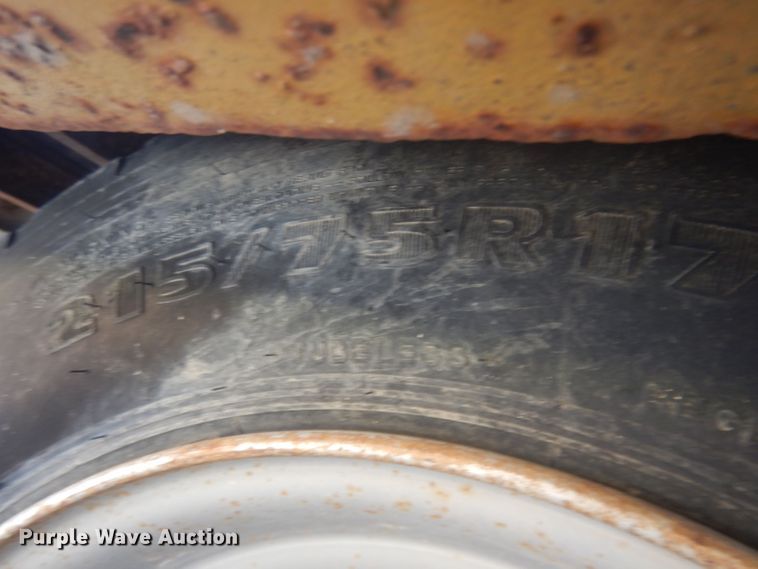 image for item HU9415 1993 Trail Eze D15T25  tilt deck equipment trailer