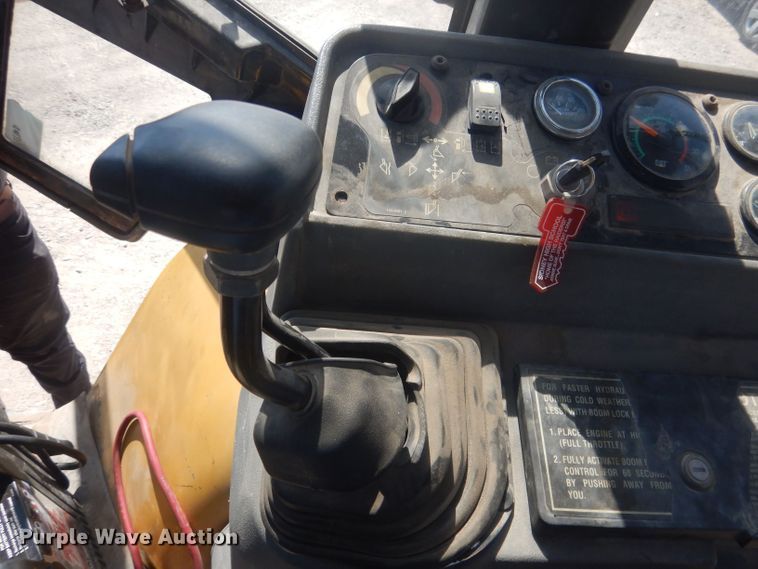 image for item HU9418 1999 Caterpillar 416C  backhoe
