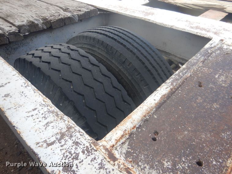 image for item HU9419 1996 Shop built  drop deck equipment trailer