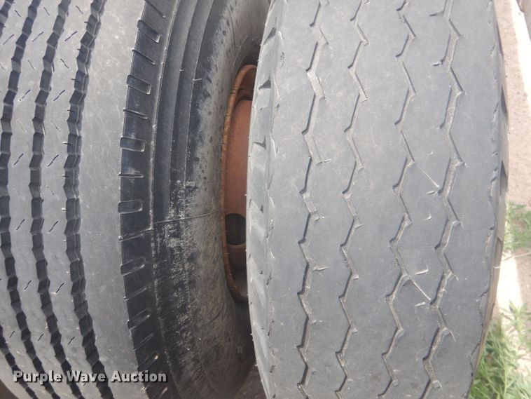 image for item HU9419 1996 Shop built  drop deck equipment trailer