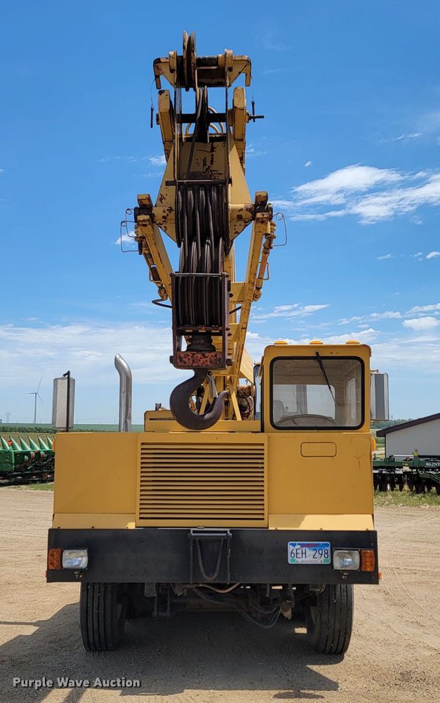 image for item JG9808 1970 Grove TM275LP  crane