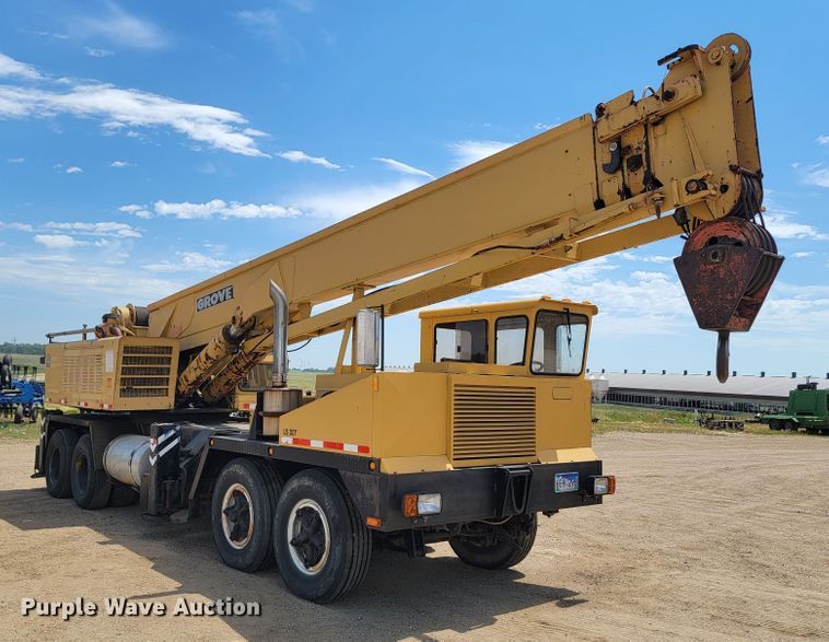 image for item JG9808 1970 Grove TM275LP  crane