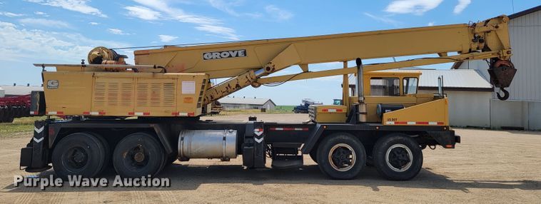 image for item JG9808 1970 Grove TM275LP  crane
