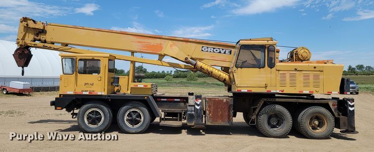 image for item JG9808 1970 Grove TM275LP  crane