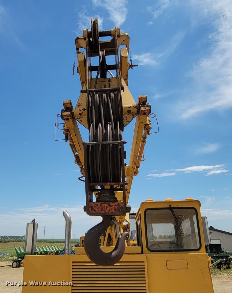 image for item JG9808 1970 Grove TM275LP  crane