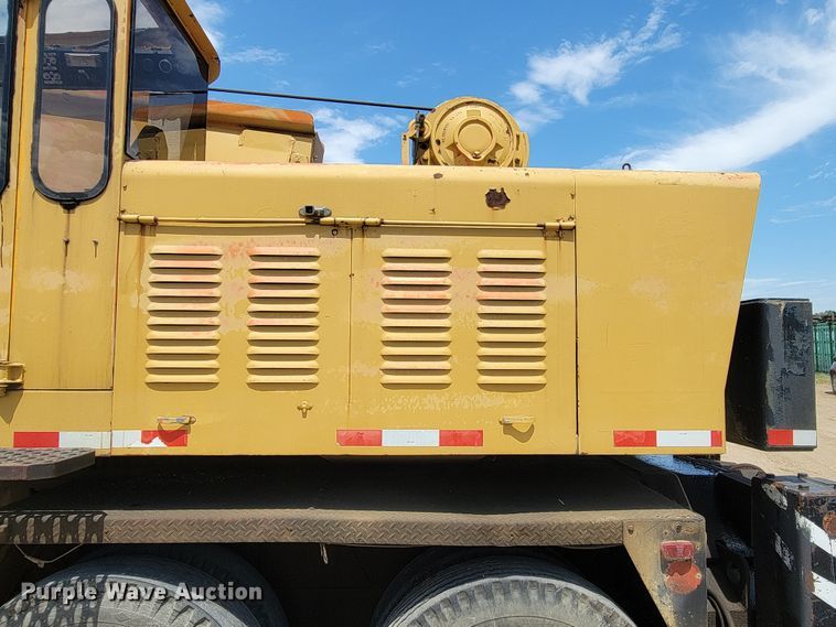 image for item JG9808 1970 Grove TM275LP  crane