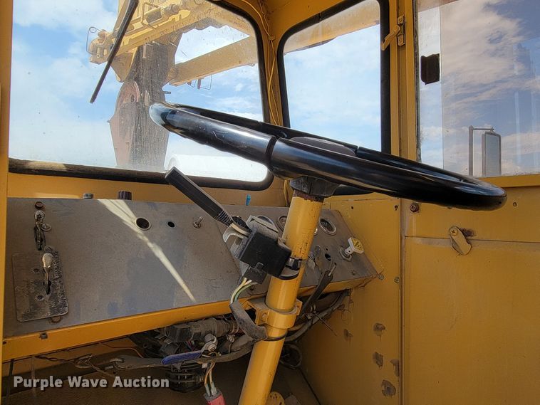 image for item JG9808 1970 Grove TM275LP  crane