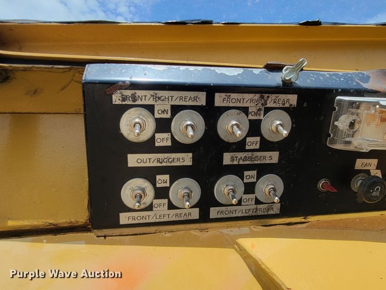 image for item JG9808 1970 Grove TM275LP  crane