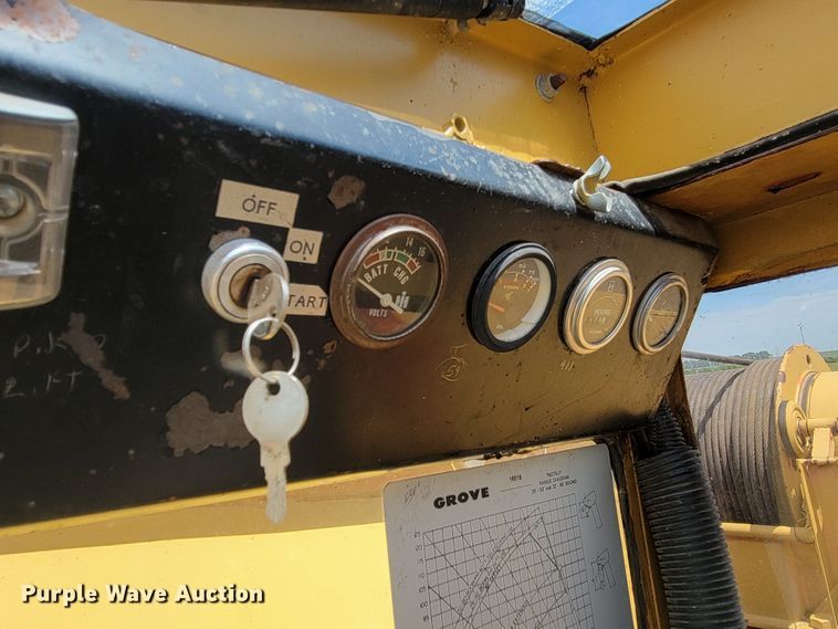 image for item JG9808 1970 Grove TM275LP  crane