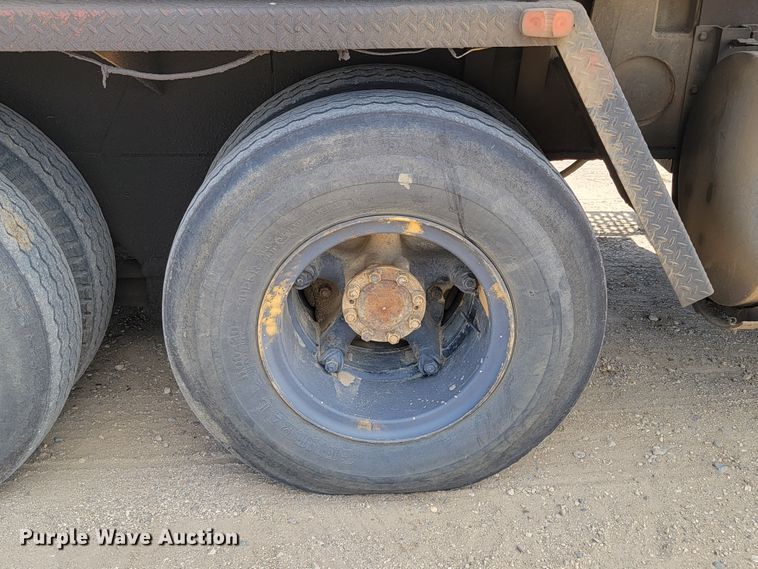 image for item JG9808 1970 Grove TM275LP  crane