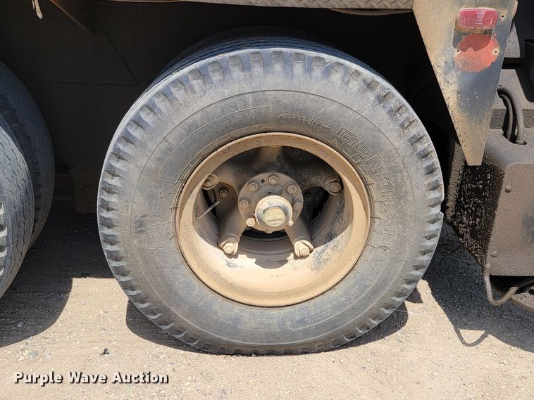 image for item JG9808 1970 Grove TM275LP  crane