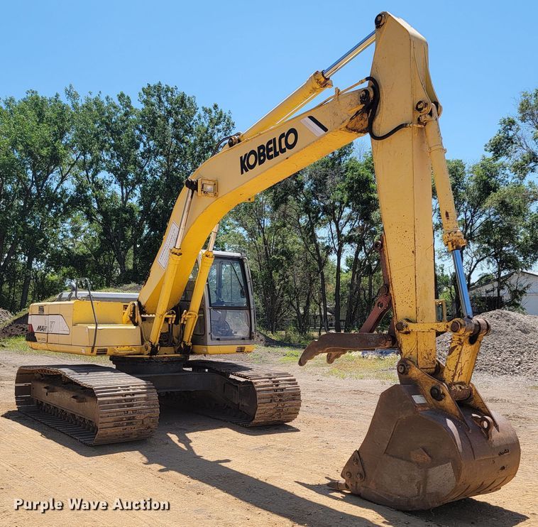 image for item JG9810 1996 Kobelco SK200LC Mark IV  excavator