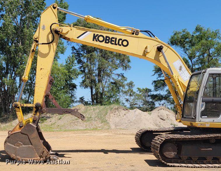 image for item JG9810 1996 Kobelco SK200LC Mark IV  excavator