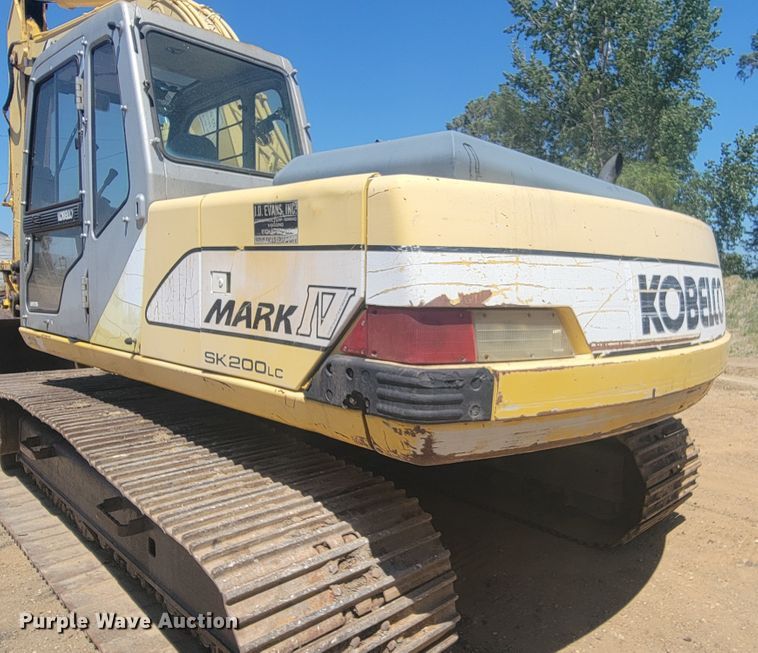 image for item JG9810 1996 Kobelco SK200LC Mark IV  excavator