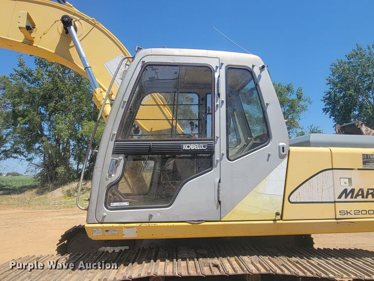 image for item JG9810 1996 Kobelco SK200LC Mark IV  excavator