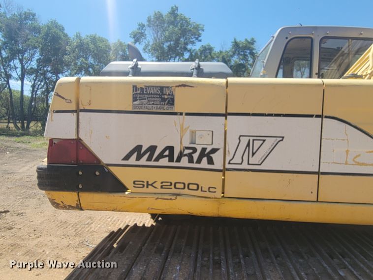 image for item JG9810 1996 Kobelco SK200LC Mark IV  excavator