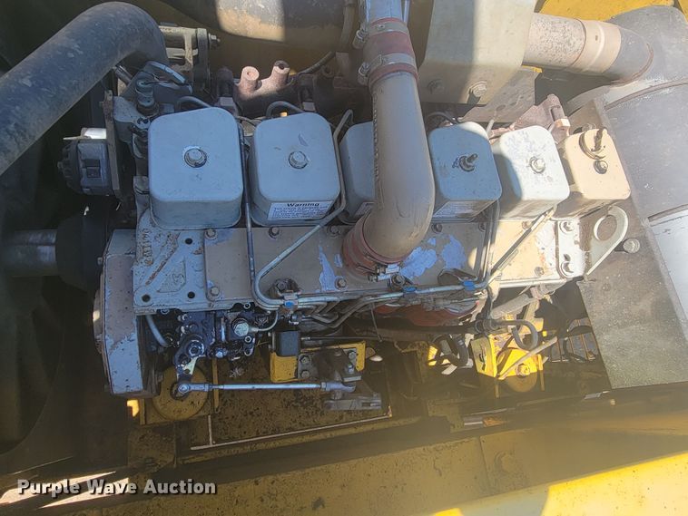 image for item JG9810 1996 Kobelco SK200LC Mark IV  excavator