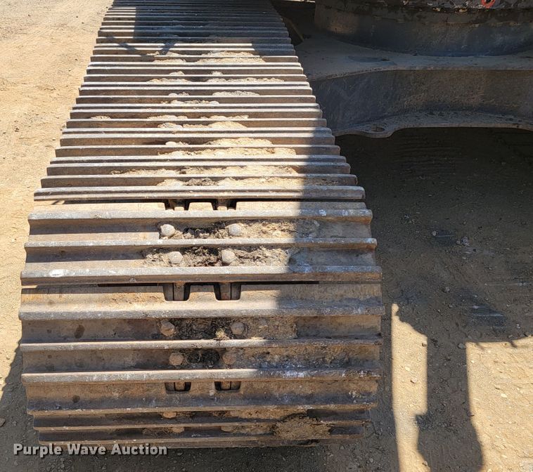 image for item JG9810 1996 Kobelco SK200LC Mark IV  excavator