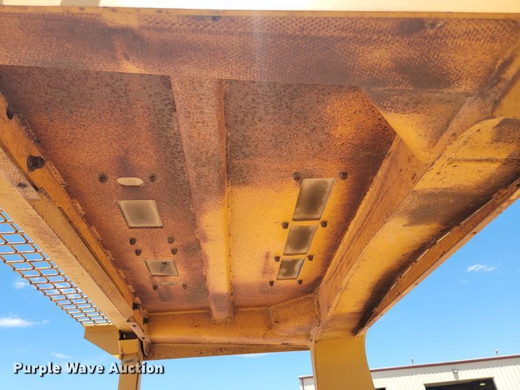 image for item JG9818 1975 Caterpillar 814  soil compactor