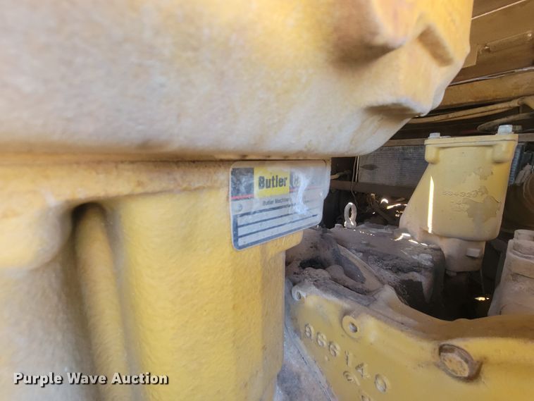 image for item JG9818 1975 Caterpillar 814  soil compactor