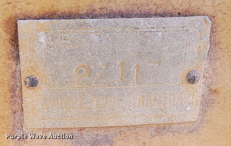 image for item JG9818 1975 Caterpillar 814  soil compactor