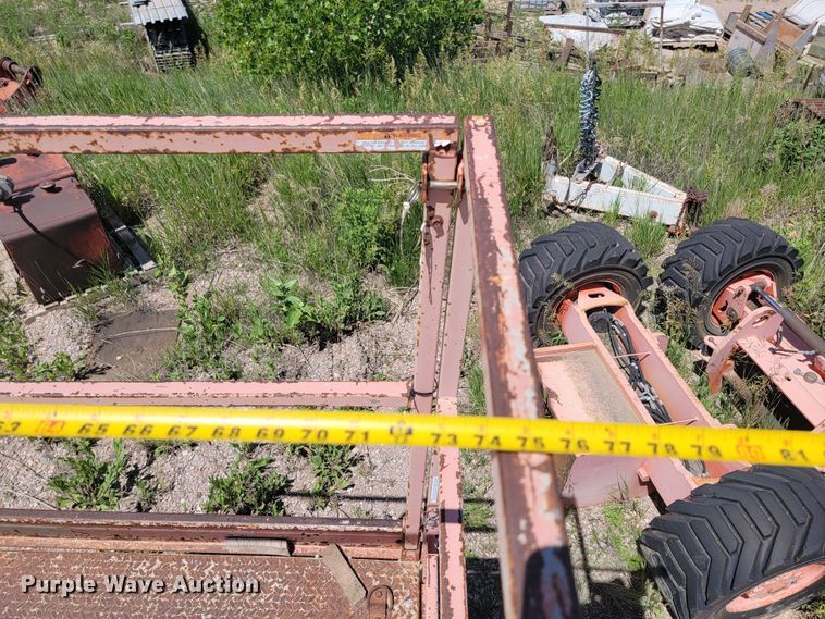 image for item JG9821 2002 Skyjack SJ9250  scissor lift