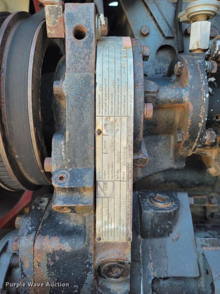 image for item JG9823 1981 Versatile 835  4WD tractor