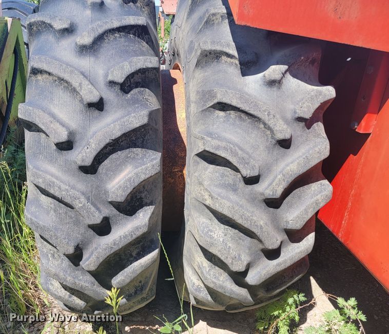 image for item JG9823 1981 Versatile 835  4WD tractor