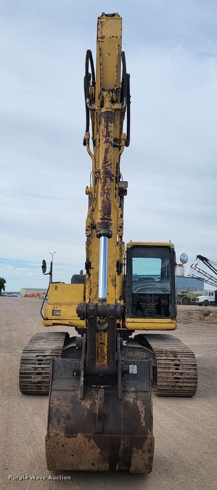 image for item JG9828 1996 Komatsu PC200LC-6LC  excavator