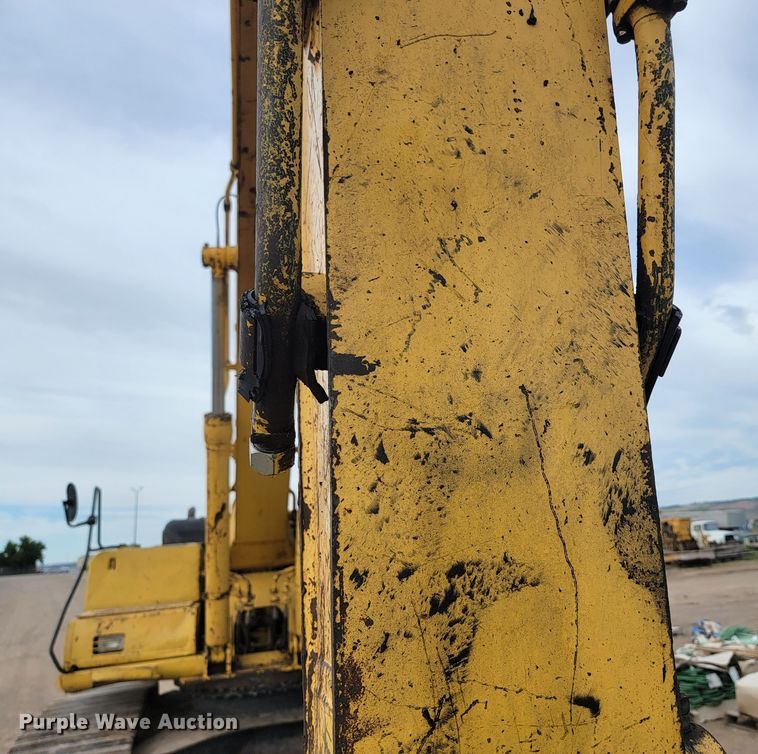 image for item JG9828 1996 Komatsu PC200LC-6LC  excavator