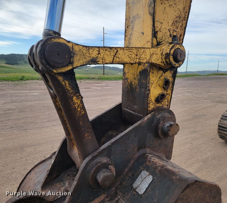 image for item JG9828 1996 Komatsu PC200LC-6LC  excavator