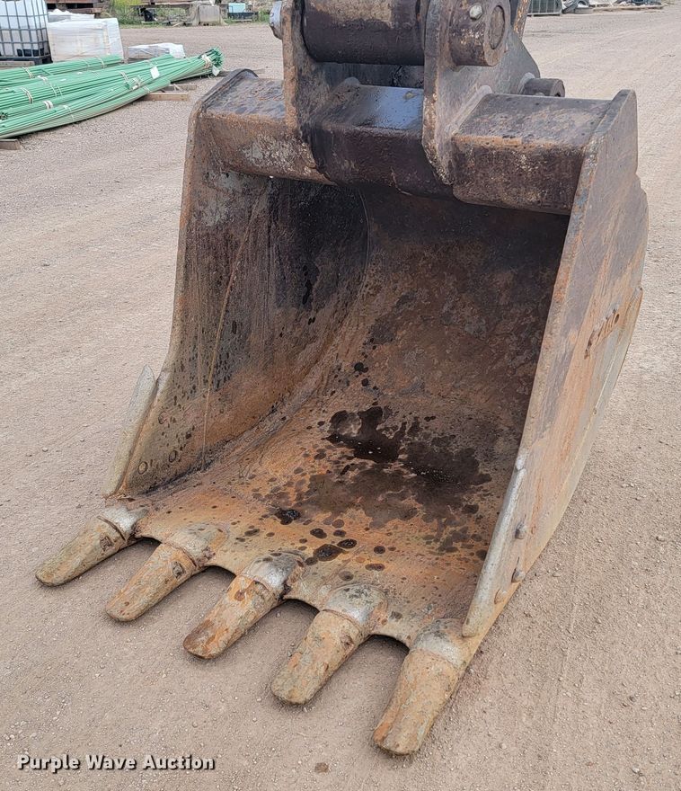 image for item JG9828 1996 Komatsu PC200LC-6LC  excavator